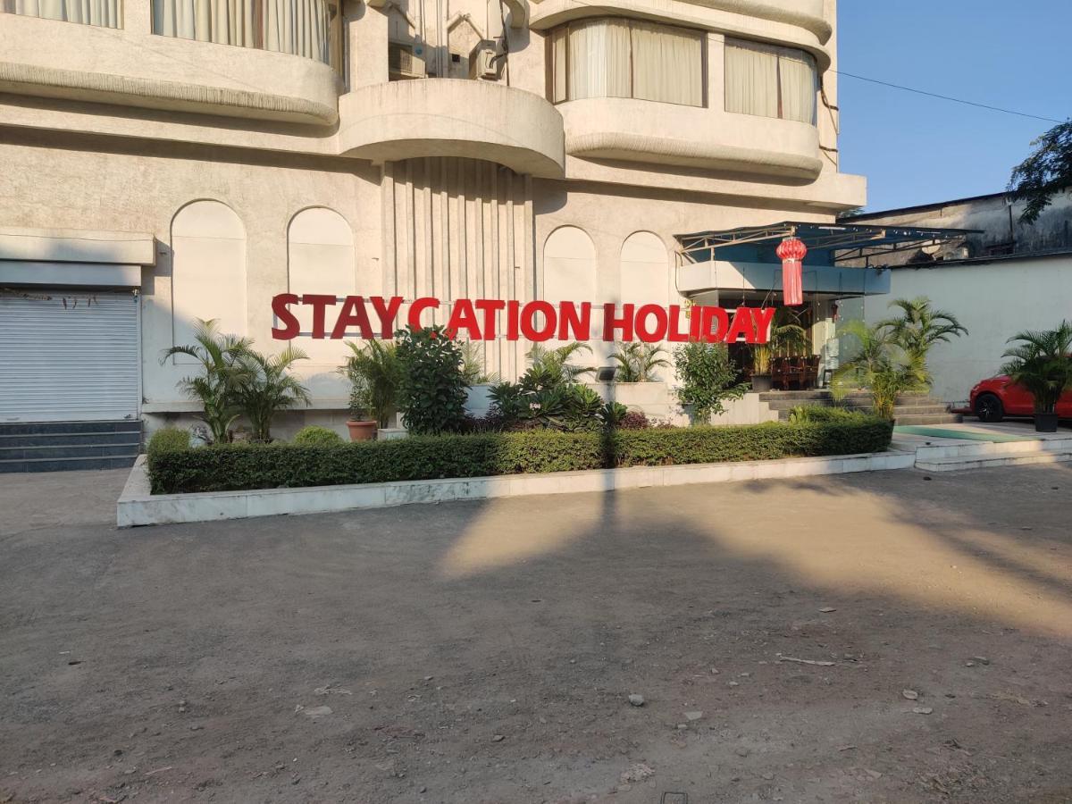 Staycation Holiday Navi Mumbai Bagian luar foto
