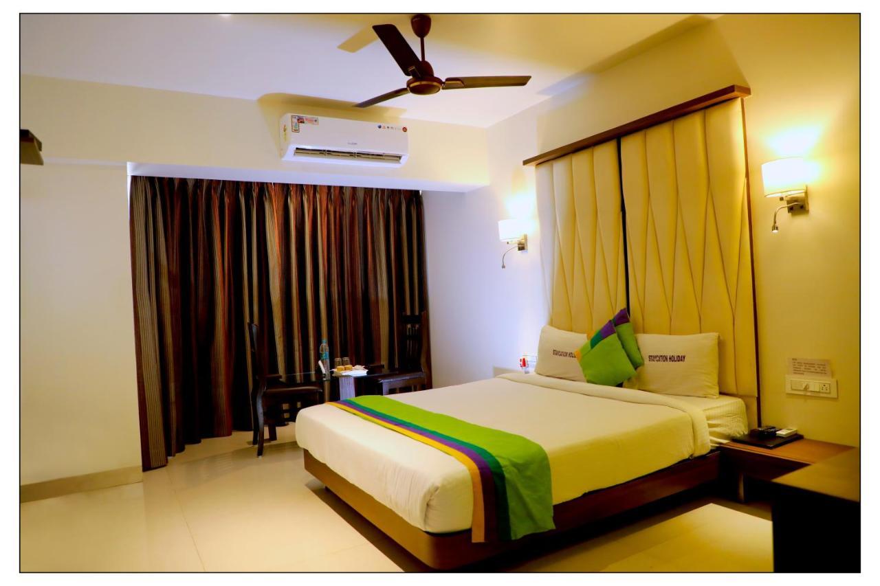 Staycation Holiday Navi Mumbai Bagian luar foto